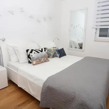 Apartment As's Split
